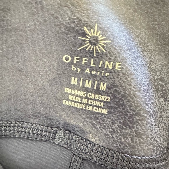 Offline by Aerie The Hugger Crossover High Waist Crackle Leggings Size Medium - Picture 3 of 7